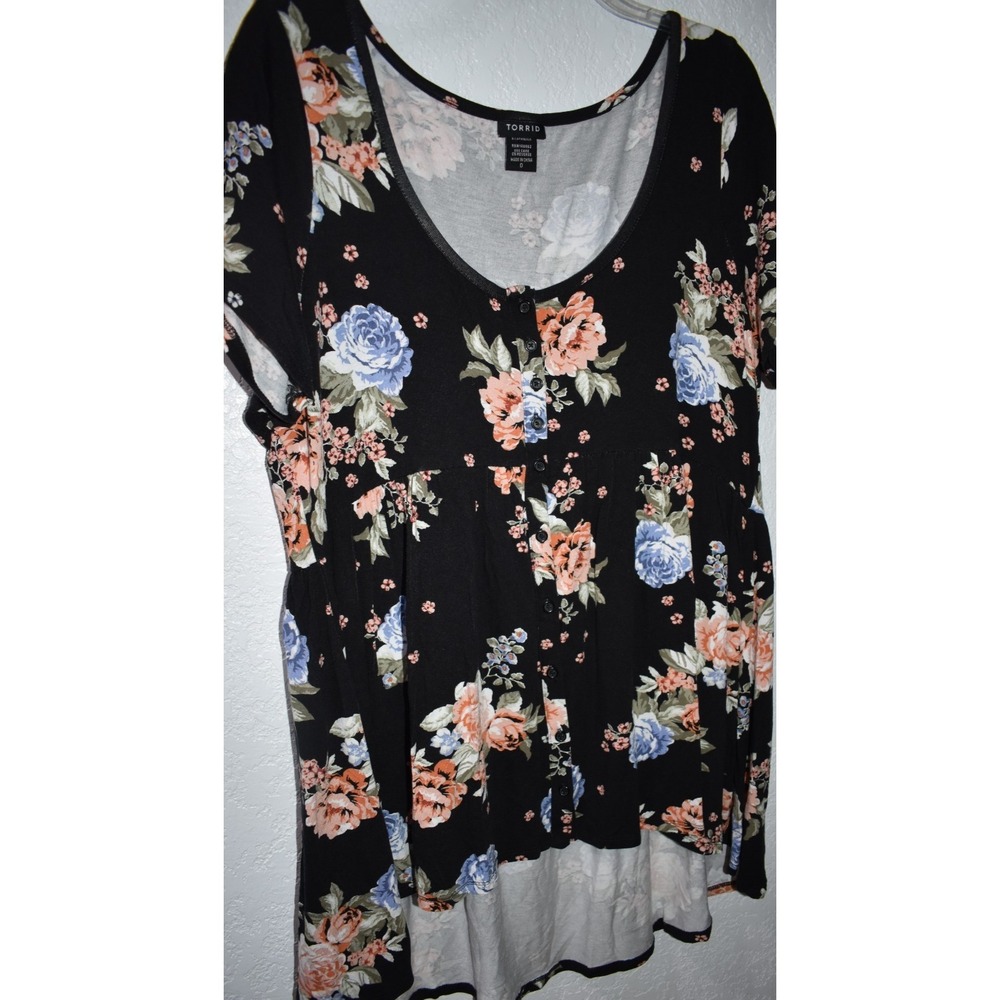 TORRID 0X Soft Stretch Tunic BABYDOLL Scoop Neck High/Low Hem Button Front Black - Picture 13 of 16